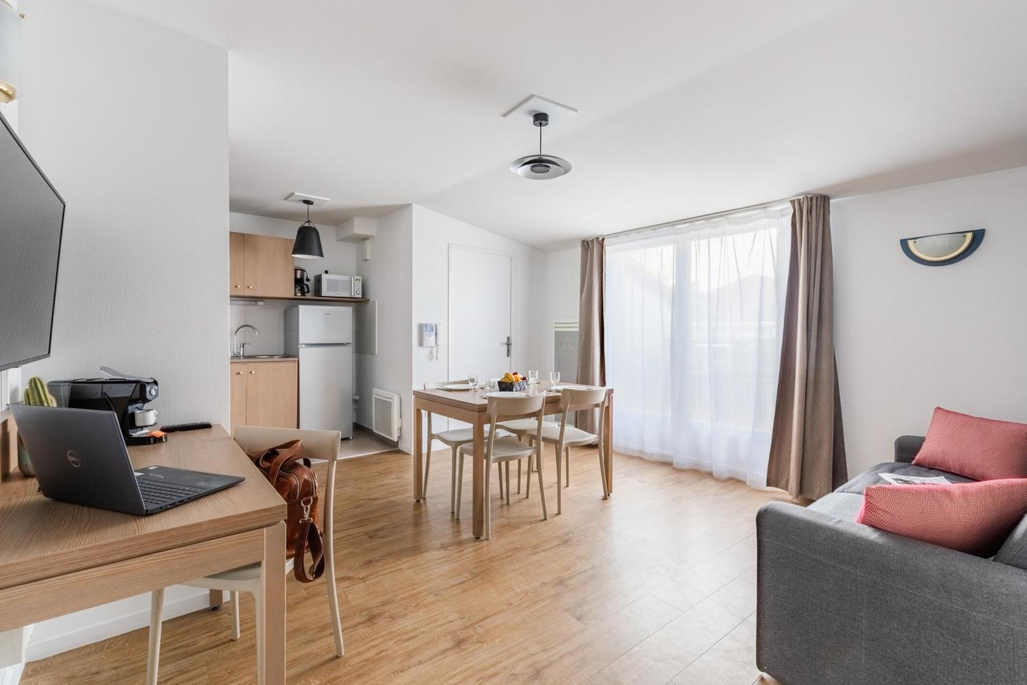 Appart'city Confort Centre 3* Niort